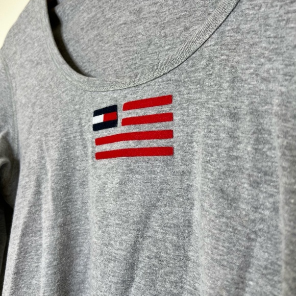 Tommy Hilfiger America Long-Sleeve T-shirt - Picture 3 of 4